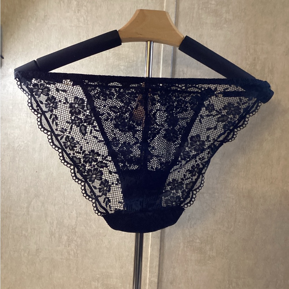 Victoria's Secret Black Floral Lace Panties